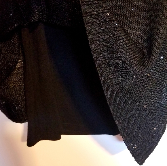 Chelsea & Theodore Sweater - Picture 4 of 6